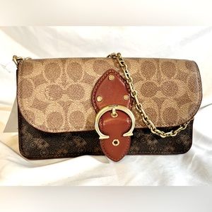 New Coach Beat Leather Baguette Handbag